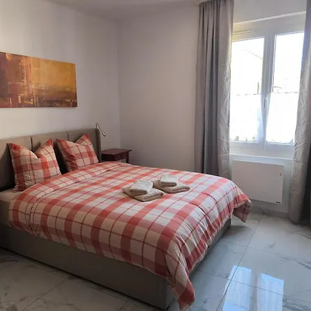 Maison Au Coeur De Feriehus Banon